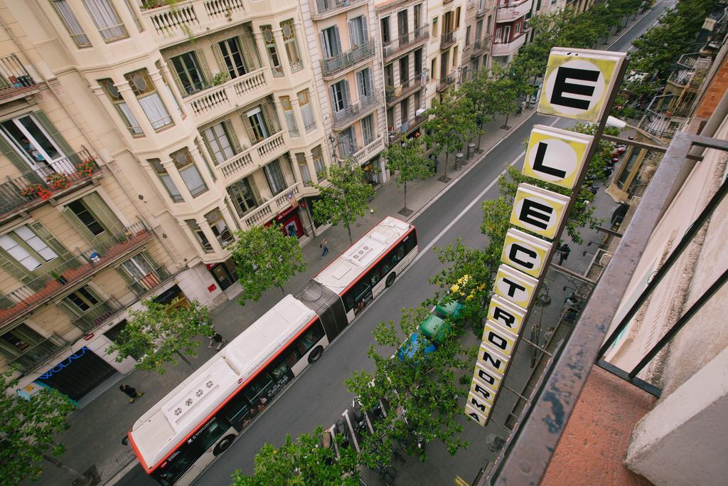 Pension Norma Barcelona Exterior photo